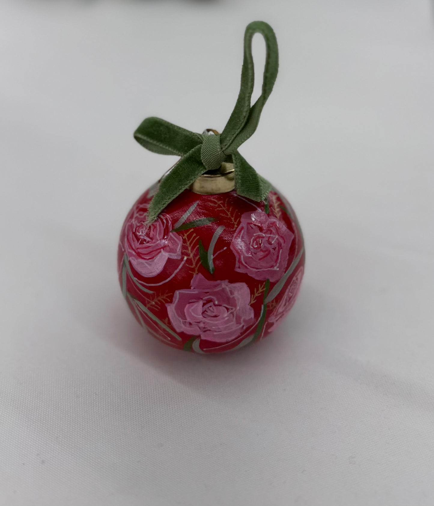 Red and Pink roses Christmas ornament
